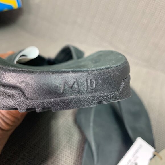 Chaco Men's Size 10 Classic Black Leather Flip Flop Toe Thong - Picture 5 of 9